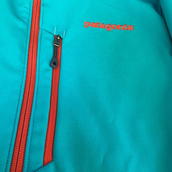 PATAGONIA Mens Size XS Polartec & Windbloc jacket with hood & numerous pockets - Picture 2 of 8